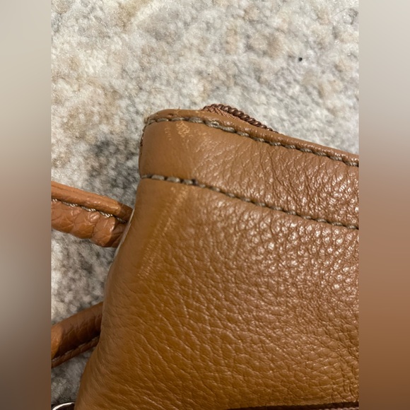Tignanello Brown Genuine Pebble Leather Crossbody Bag W/ Organizer Wallet Pocket - Picture 13 of 13